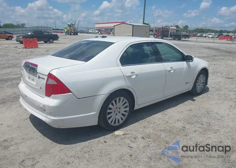 2010 Ford Fusion Hybrid из США, поврежденный, VIN 3FADP0L31AR179076